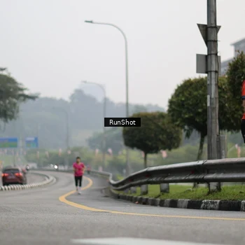 Runner Photo 7033811