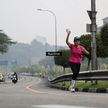 Runner Photo 7033838