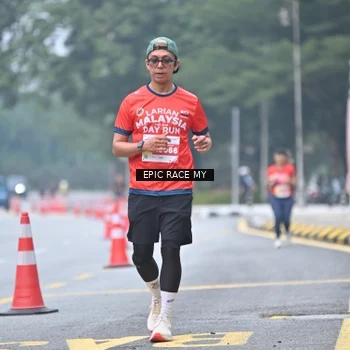 Runner Photo 7033852