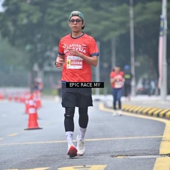 Runner Photo 7033853