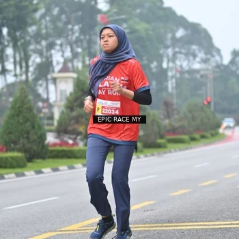 Runner Photo 7033860