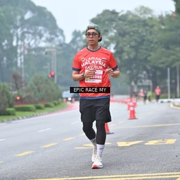 Runner Photo 7033864