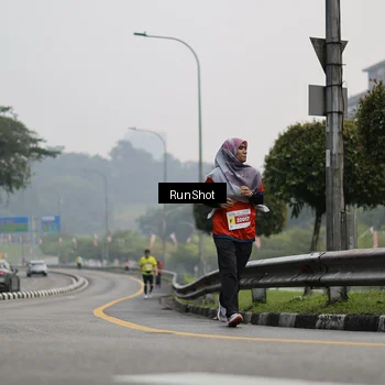 Runner Photo 7033891