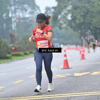 Runner Photo 7033899