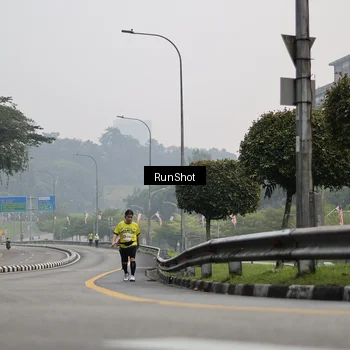 Runner Photo 7033901