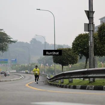 Runner Photo 7033902