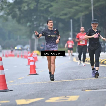 Runner Photo 7033903