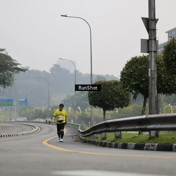 Runner Photo 7033910