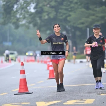 Runner Photo 7033914
