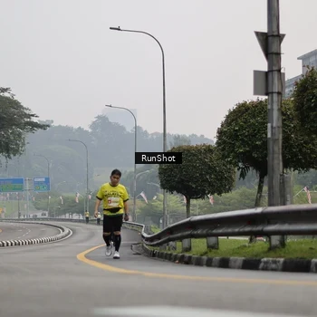 Runner Photo 7033918