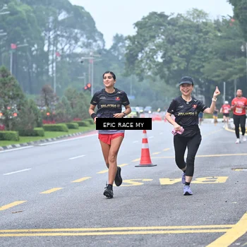 Runner Photo 7033919