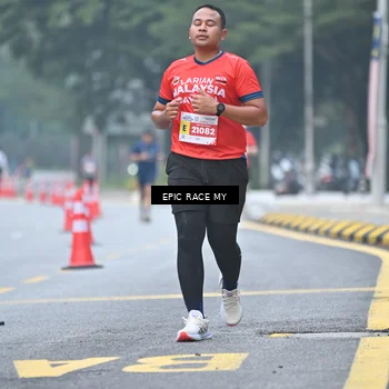 Runner Photo 7033924