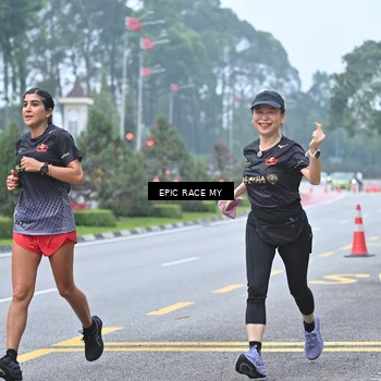 Runner Photo 7033925