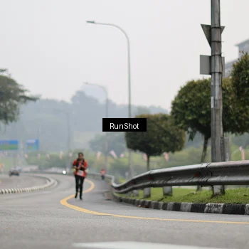 Runner Photo 7033931