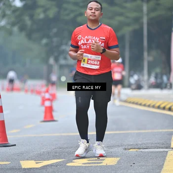Runner Photo 7033935