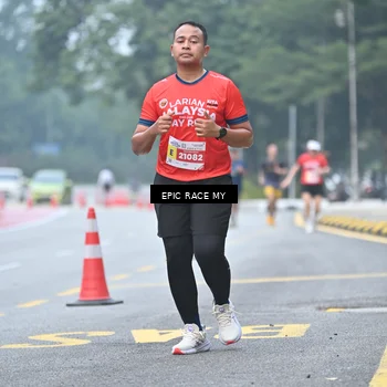 Runner Photo 7033938