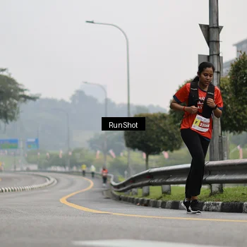 Runner Photo 7033941