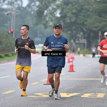 Runner Photo 7033953