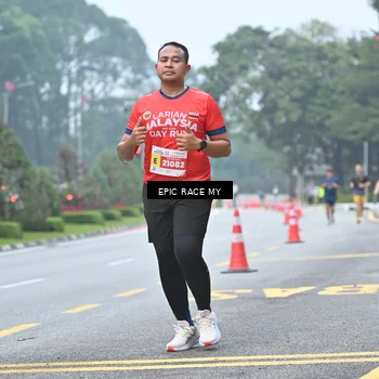 Runner Photo 7033955