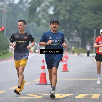 Runner Photo 7033960