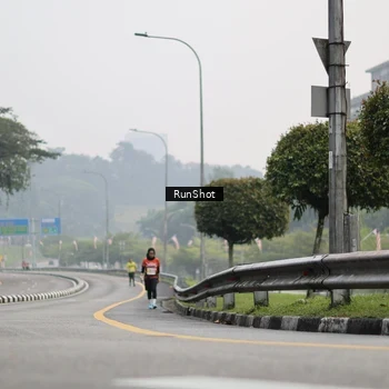 Runner Photo 7033981