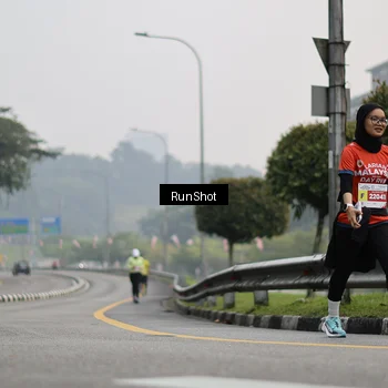Runner Photo 7033999