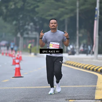 Runner Photo 7034002