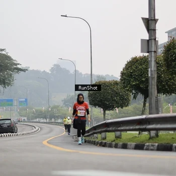Runner Photo 7034003