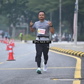 Runner Photo 7034004