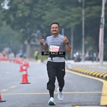 Runner Photo 7034011
