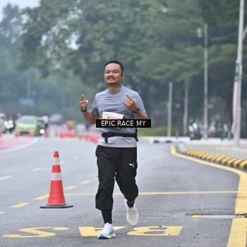 Runner Photo 7034015