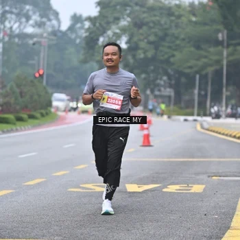 Runner Photo 7034016