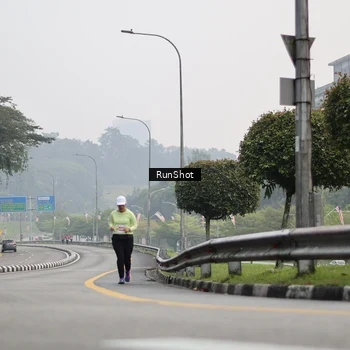 Runner Photo 7034018