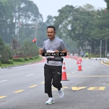 Runner Photo 7034022
