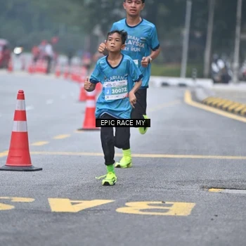Runner Photo 7034027