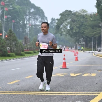 Runner Photo 7034030