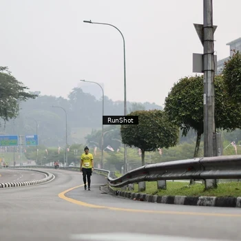 Runner Photo 7034036
