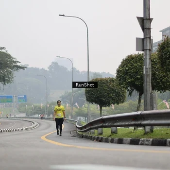 Runner Photo 7034038