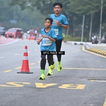 Runner Photo 7034039