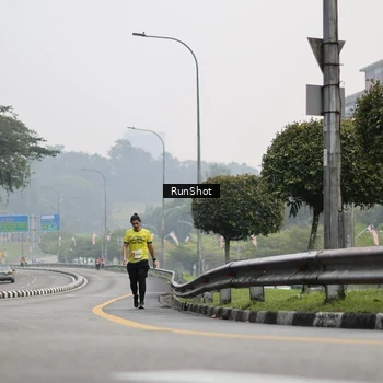 Runner Photo 7034042