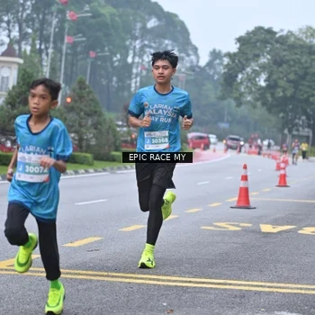 Runner Photo 7034046