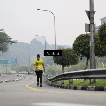 Runner Photo 7034051