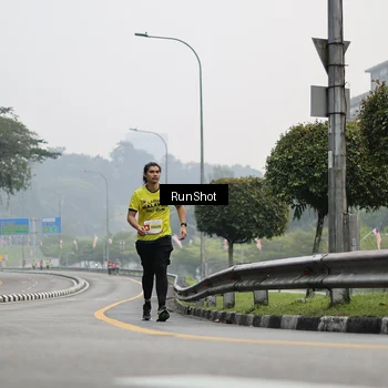 Runner Photo 7034054