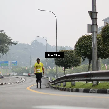 Runner Photo 7034060