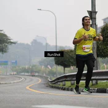 Runner Photo 7034063
