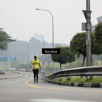 Runner Photo 7034072