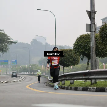 Runner Photo 7034073