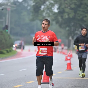 Runner Photo 7034089