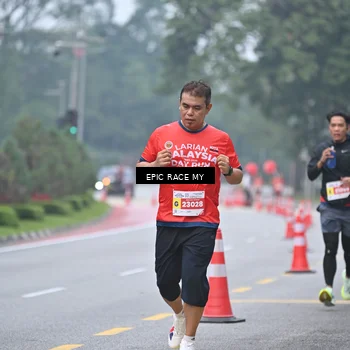 Runner Photo 7034092