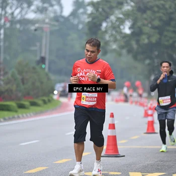 Runner Photo 7034093